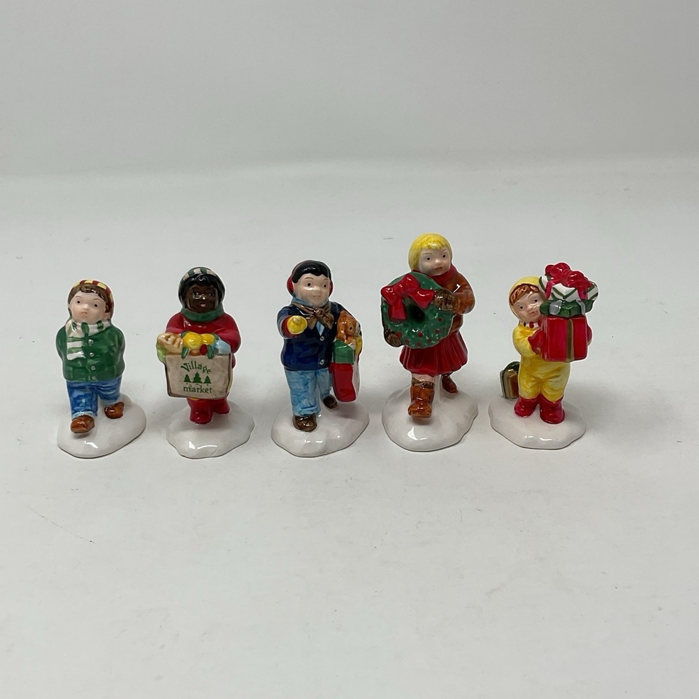 Dept 56 Original Snow Village Christmas Kids 5 Piece Set 54922